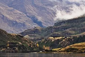 Images Dated 24th April 2010: Lake Wanaka and McKerrow Range, Otago, South Island, New Zealand, Pacific