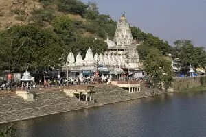 Lakeside temple, Dungarpur, Rajasthan, India, Asia
