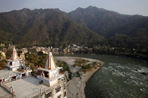 Uttarakhand Prints: Lakshman temple overlooking the Ganges in Rishikesh, Uttarakhand, India, Asia
