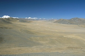 Lalung La on Kathmandu-Lhasa road, Shisapangma snow peak in distance, Tibetan Plateau