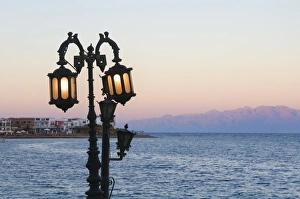 Lamp and Gulf of Aqaba, Asilah (Dahab), Sinai, Egypt, North Africa, Africa