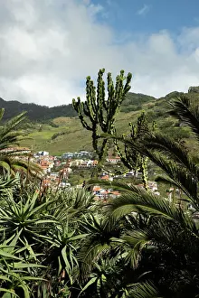 Madeira Prints: Landscape on the trek between Arieiro peak and Ruivo peak of Madeira island, Portugal