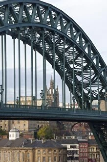 Newcastle Upon Tyne Collection: Lantern of the Cathedral Church of St. Nicholas, through the Tyne Bridge, Newcastle upon Tyne