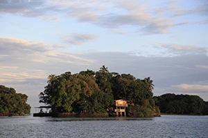 Images Dated 1st November 2009: Las Isletas, Archipelago of 365 Islands, Lake Nicaragua, Granada, Nicaragua