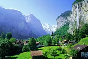 Images Dated 5th September 2008: Lauterbrunnen and Staubbach Falls