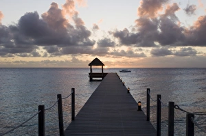 Fakarawa Prints: Le Maitai Dream hotel