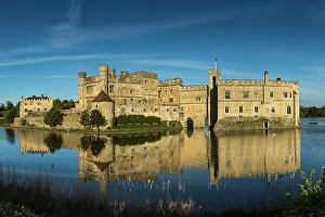 Maidstone Prints: Leeds Castle in early morning sunlight