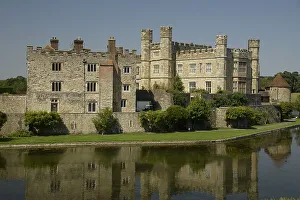Historic Castle Prints: Leeds Castle near Maidstone, Kent, England, United Kingdom, Europe
