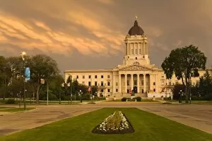 Images Dated 23rd June 2007: Legislative Building, Winnipeg, Manitoba, Canada, North America