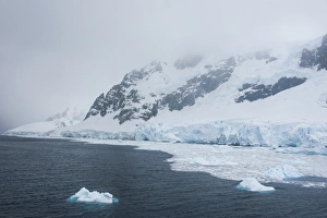 Images Dated 3rd December 2008: The Lemaire Channel, Antarctica, Polar Regions