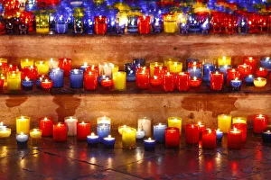 Images Dated 8th December 2008: Light festival and feast of the Immaculate Conception, St