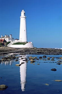 Images Dated 29th February 2008: Lighthouse, St. Marys Island, Whitley Bay, Tyne and Wear, England