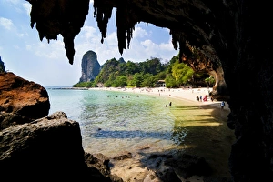 L Imestone Prints: Limestone karst rocks at Phra Nang Beach, South Islands, Thailand, Southeast Asia, Asia