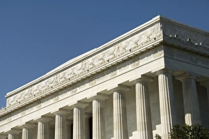 Images Dated 4th January 2000: Lincoln Memorial, Washington D