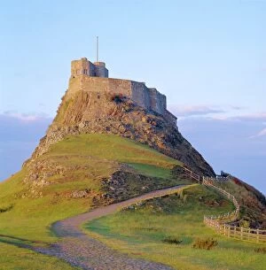 Northumbria Collection: Lindisfarne Castle, Holy Island, Northumberland, England