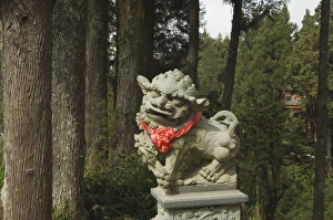 Chiayi Prints: Lion statue