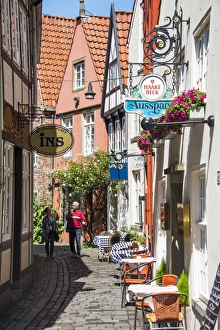 Little alleys in the old Schnoor quarter, Bremen, Germany, Europe