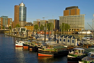 Images Dated 5th May 2007: Little boats in the habour in front of the Hamburg Speicherstadt, Hamburg
