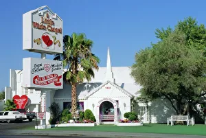 Images Dated 29th August 2008: The Little White Chapel