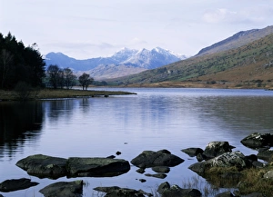 Snowdonia Prints: Llyn Mynbyr in the early morning