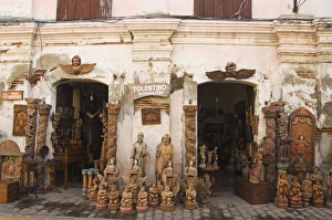 Souvenir Prints: Local handicraft shop in Spanish Old Town