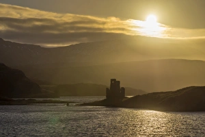 Loch Assynt and Ardvreck Castle, Lochinver, Sutherland, Highlands, Scotland, United Kingdom
