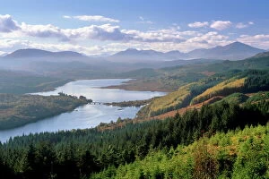 Images Dated 8th January 2000: Loch Garry and Glen Garry