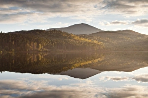 Tranquiloty Prints: Loch Garry in the Scottish Highlands, Scotland, United Kingdom, Europe