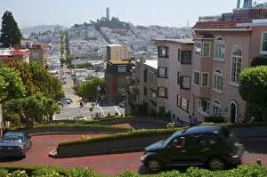 Images Dated 9th May 2009: Lombard Street, the Crookedest street in the world, San Francisco, California