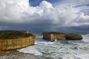 London Bridge, Great Ocean Road, Victoria, Australia, Pacific