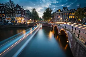 Slow Shutter Prints: A long exposure of Amsterdams southern canal rings at the intersection of Leidsegracht