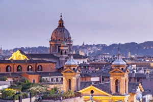 Looking over the rooftops of Rome, Lazio, Italy, Europe
