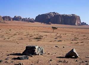 Looking south to Jebel Khazali