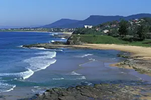 Looking south west from Austinmer Beach Park towards Thirroul and the Illawara Escarpment at Bulli