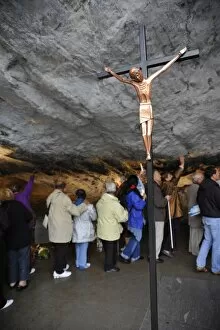 Images Dated 12th September 2008: Lourdes Grotto, Lourdes, Hautes Pyrenees, France, Europe