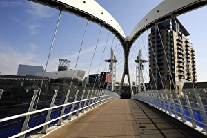 Images Dated 8th June 2008: The Lowry Bridge over the Manchester Ship Canal, Salford Quays, Greater Manchester
