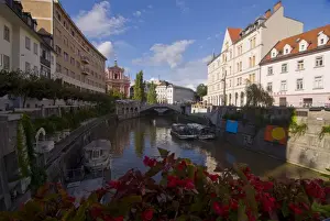 Slovenia Prints: Lublijana River in the center of Lublijana, Slovenia, Europe