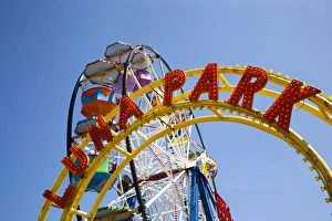 Scarborough Prints: Luna Park Funfair at the Harbour