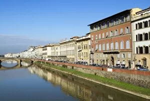 Images Dated 7th November 2008: Lungarno Corsini and Arno River, Florence (Firenze), Tuscany, Italy, Europe