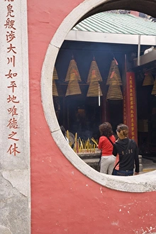 Images Dated 30th October 2007: The A Ma Temple, incense hangs from the ceiling as worshippers pray and make offerings