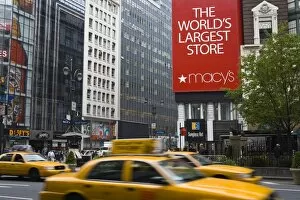 Images Dated 19th February 2008: Macys Store, Herald Square, Midtown Manhattan, New York City, New York