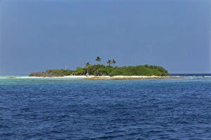 Ari Atoll Prints: Madivaru island, Rasdhoo atoll, Maldives, Indian Ocean, Asia