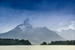 The Magellan Straits and Darwin Mountain range, Alberto de Agostini National Park