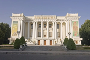 Images Dated 17th August 2009: Magnificent Opera, Dushanbe, Tajikistan, Central Asia