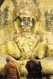 Mandalay Prints: Mahamuni Paya (Mahamuni Buddhist temple), devotees praying and pressing gold leaf