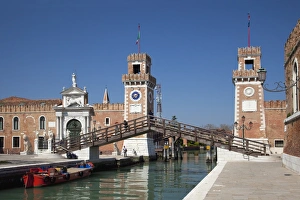 Images Dated 9th April 2010: Main entrance, Arsenale, Castello district, Venice, UNESCO World Heritage Site