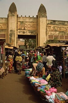 Images Dated 25th February 2008: Main entrance, Bobo-Dioulasso market, Burkina Faso, West Africa, Africa