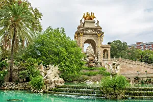 Archway Prints: The main fountain in Parc de la Ciutadella (Citadel Park)