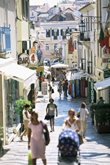 Cascais Prints: The main shopping street