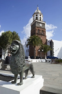 Main square and Church of Our Lady of Guadalupe, Teguise, Lanzarote, Canary Islands, Spain
